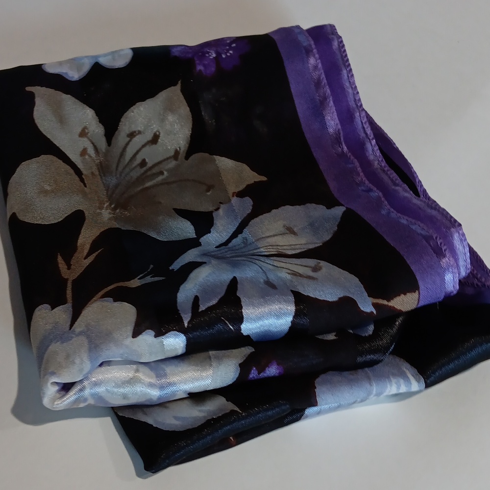 Black and Purple flower Scarf